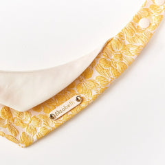 Handmade 3D Pattern Cat Bandana – Golden Autumn