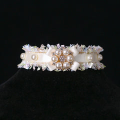 Handmade Cat Collar – Creamy White Lace and Pearl Cluster
