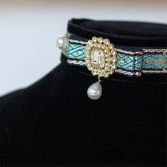 Handmade Cat Collar | Noble Velvet with Gemstone